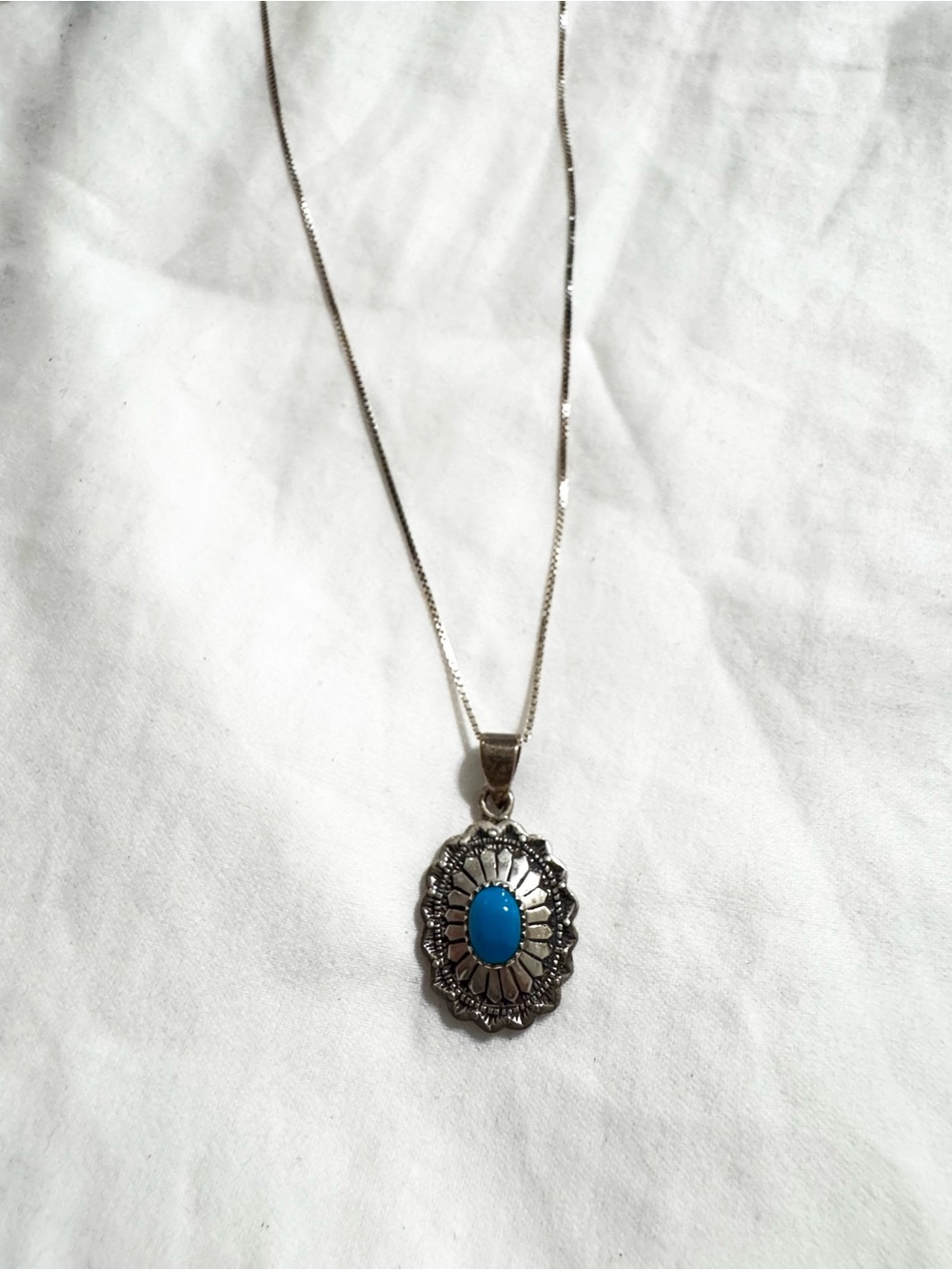 South Western Vintage Oval Turquoise Pendant Necklace Sterling Silver 925